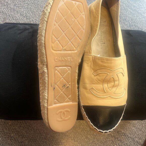 Chanel- CC Capped toe Leather Espadrille - Size 42 - Picture 4 of 7